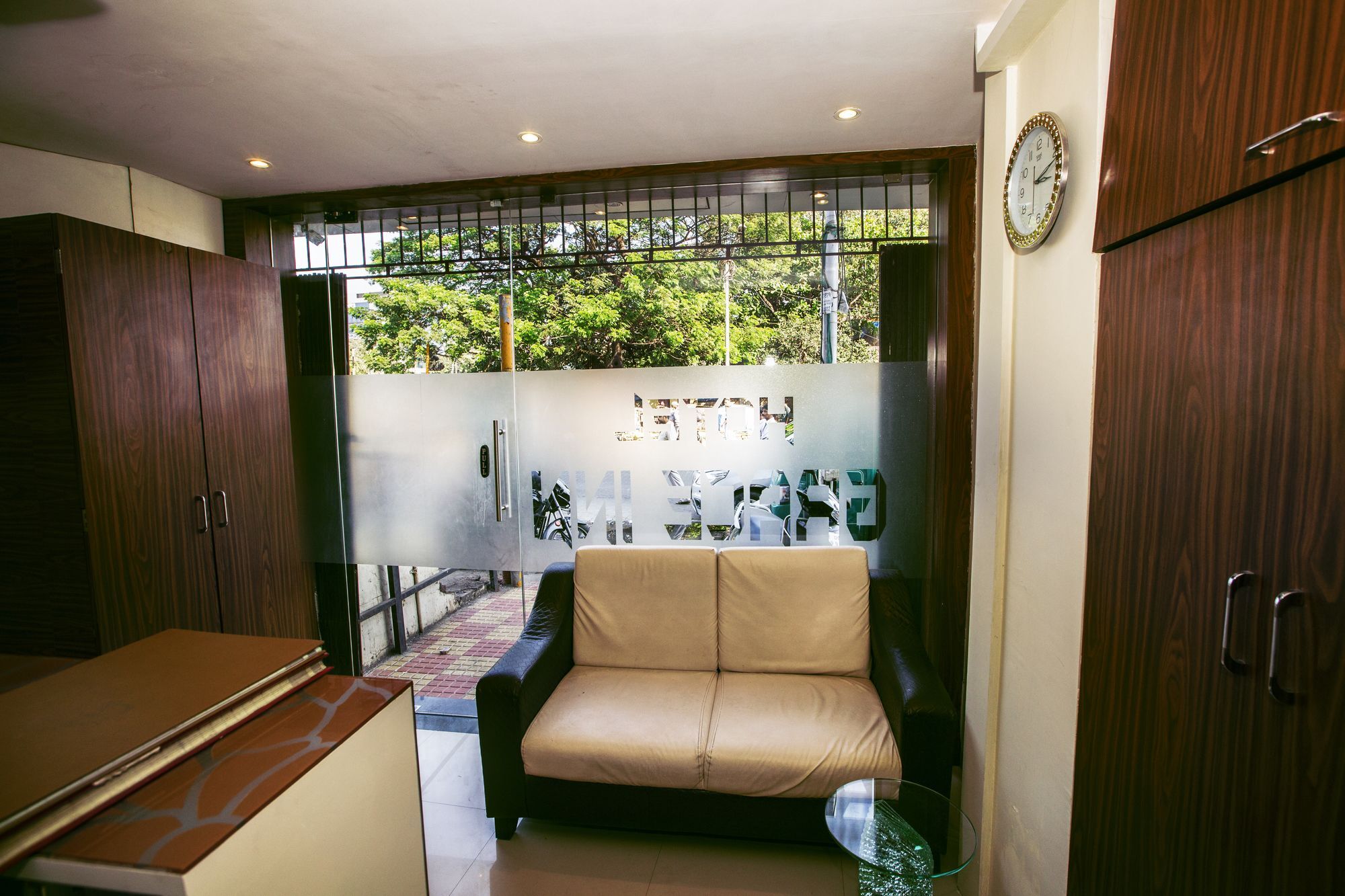 Hotel Grace Inn Mumbai Exterior photo